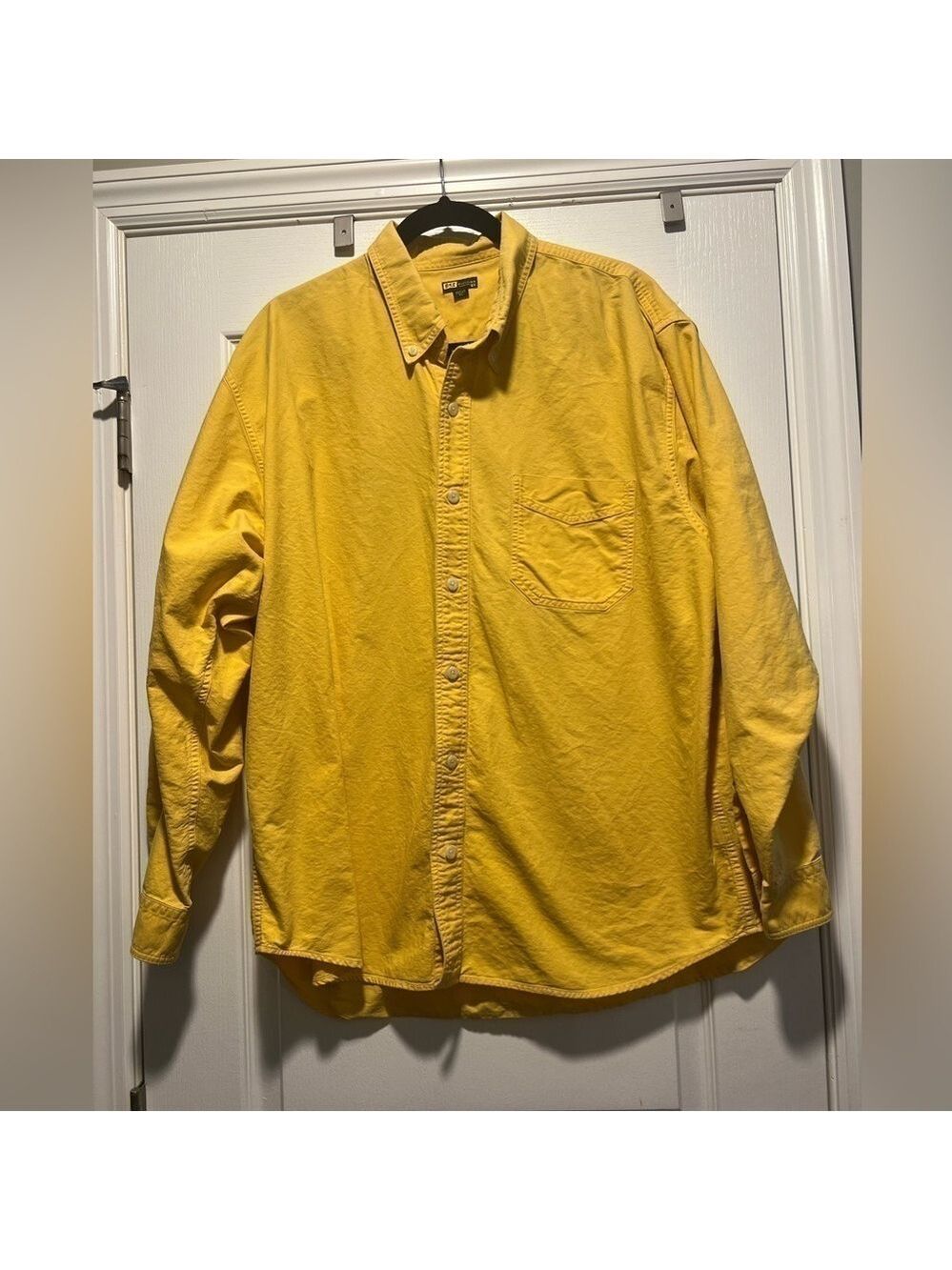 Men’s Buckle BKE Division 67 Long Sleeve Yellow Button Down Shirt. Size XL